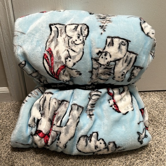 Vera Bradley Fuzzy Blanket- Beary Merry - Picture 2 of 3